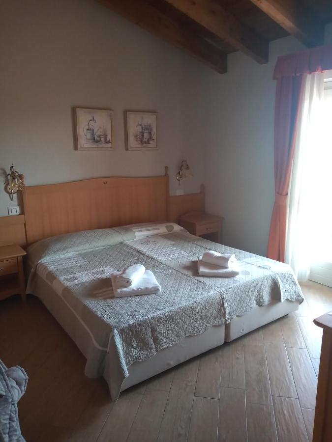 Rosa Dei Venti Hotel Провалио д'Исео Екстериор снимка