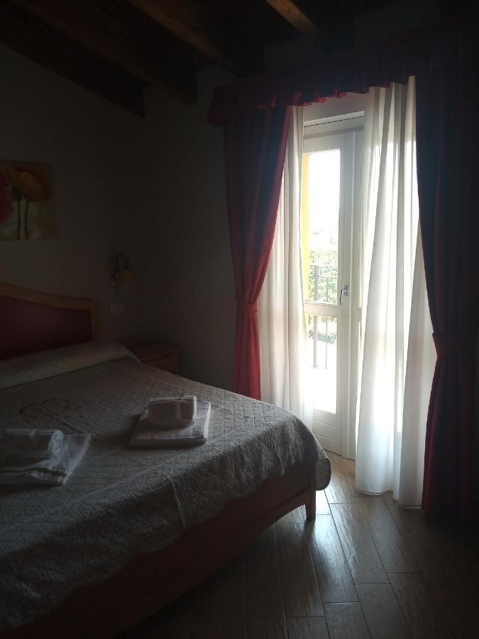 Rosa Dei Venti Hotel Провалио д'Исео Екстериор снимка
