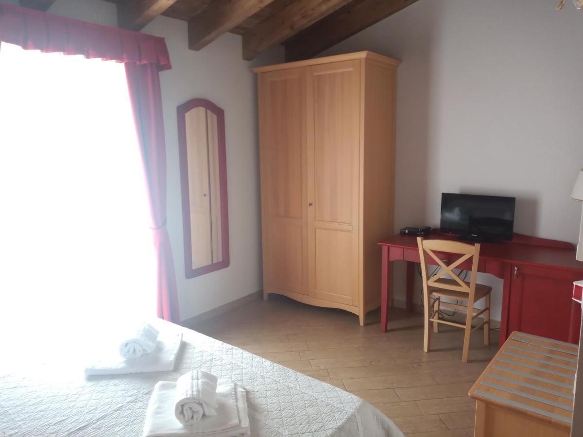Rosa Dei Venti Hotel Провалио д'Исео Екстериор снимка