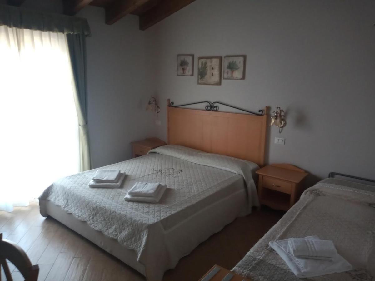 Rosa Dei Venti Hotel Провалио д'Исео Екстериор снимка
